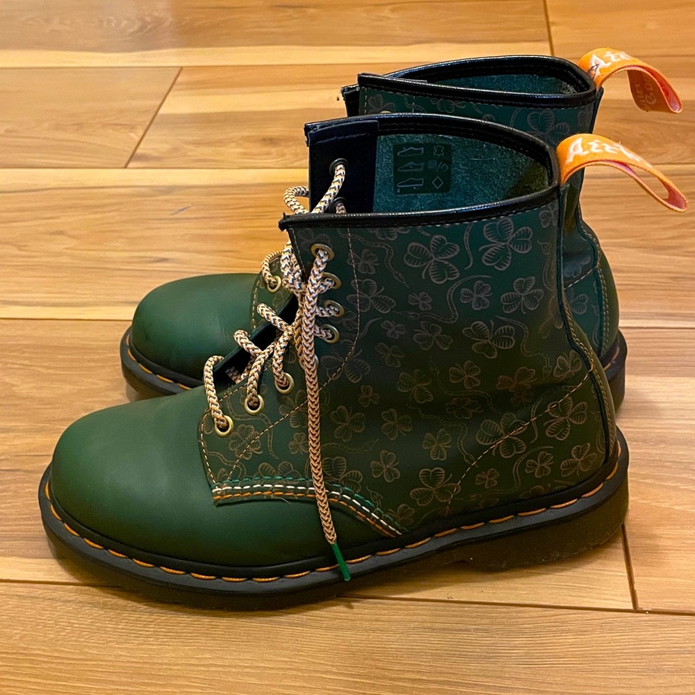 Shamrock Dr. Marten 1460 Boots